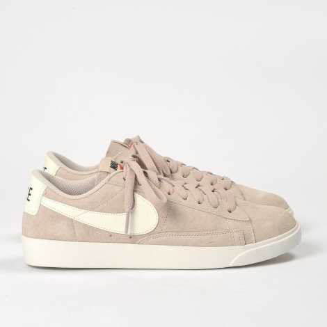 nike blazer low sd